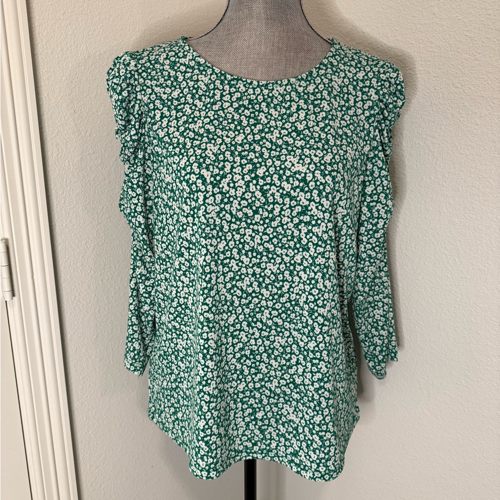 Adrianna Papell Emerald and Ivory Floral Top | M